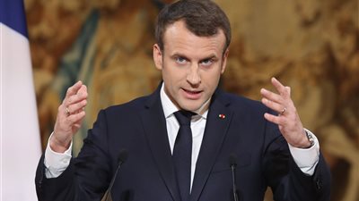 ماكرون: تشكيل لجنة مؤرخين من فرنسا والجزائر لدراسة ما يحويه أرشيف البلدين عن الحقبة الاستعمارية