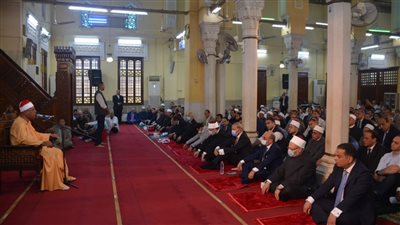 نقل شعائر صلاة الجمعة اليوم من الزقازيق.. وأمين المجلس الأعلى للشؤون الإسلامية خطيبًا| بث مباشر