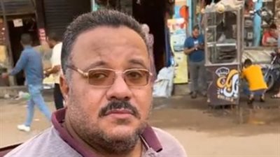 قصة كفاح رجل من ذوي الهمم.. صنع دراجة لتعينه على الحركة والتنقل بمفرده ليساعد المحتاجين | بث مباشر