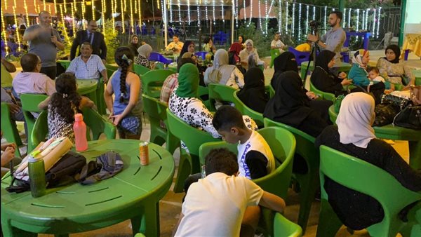 لقاء بين زملاء مدرسة