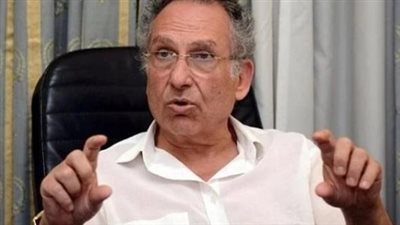 رفع اسم المهندس ممدوح حمزة من قوائم المنع من السفر وترقب الوصول