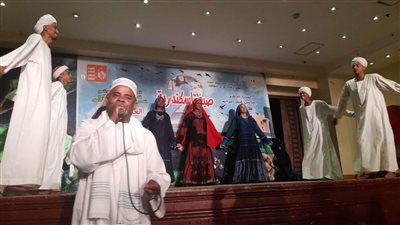 انطلاق مهرجان الألوان بحديقة فريال في أسوان.. وفرق الفنون الشعبية تواصل عروضها الفنية