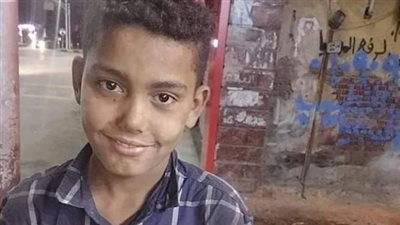 الميكروباص وقع عليه.. مصرع طفل أثناء تصليح كاوتش سيارة بكفر الشيخ | بث مباشر