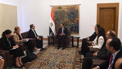 رئيس الوزراء يلتقي مدير برنامج الأمم المتحدة الإنمائي على هامش القمة الثامنة لمؤتمر طوكيو الدولي