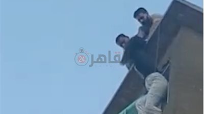 مراتي وبنتي أولى.. شجاعة الجيران وشهامة الوالد أنقذوا أسرة من حريق بالخانكة