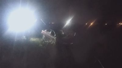 تفاصيل إصابة 5 أشخاص من أسرة واحدة إثر انقلاب سيارة في ترعة بالبحيرة | بث مباشر