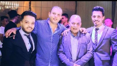 أصدقاء الشاب المصاب بجروح قطعية أثناء مشاجرة بالمنوفية: لم نخبره بوفاة والده خوفًا على حالته 