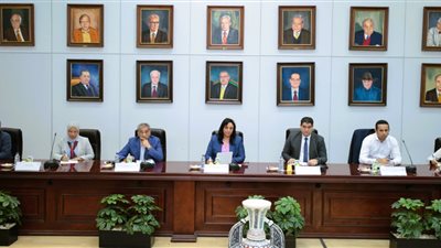 وزير السياحة يتابع الاستعدادات لاستضافة مصر لـ مؤتمر COP 27