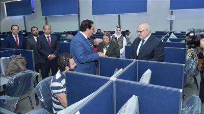 وزير الصحة ورئيس جامعة القاهرة يتفقدان اختبارات 5265 متدربا في 41 تخصصا للزمالة المصرية | صور 