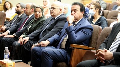 وزير الصحة يوجه برنامج الزمالة المصرية بالتوسع في التعاون مع المجالس الصحية بالدول العربية