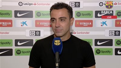 تشافي: ليفاندوفسكي هداف بالفطرة وأصبح متأقلما مع زملائه