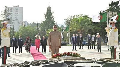 رئيس الوزراء الإثيوبي يجري زيارة غير معلنة إلى الجزائر