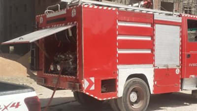 السيطرة على حريق أعلى سطح عمارة في شبرا الخيمة دون خسائر بشرية 