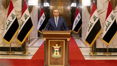 رئيس الوزراء العراقي يدعو الصدر للمساعدة في إبعاد المتظاهرين ويحذر من خطورة الأوضاع