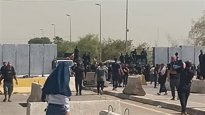 احتجاجات العراق.. تعطيل العمل الحكومي اليوم لاستمرار حظر تجوال في البلاد