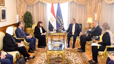 وزيرة الهجرة: بروتوكول تعاون مع الاتصالات لـ استفادة المواطنين بالخارج من التحول الرقمي