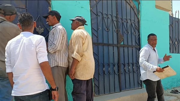 غلق وتشميع أنشطة