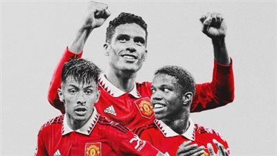 رسميًا.. ثلاثي دفاع مانشستر يونايتد يتنافسون على جائزة لاعب الشهر