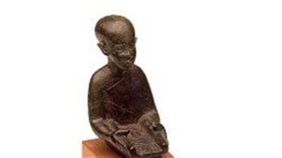 مهندس الهرم المدرج.. من هو إيمحتب في مصر القديمة؟ 