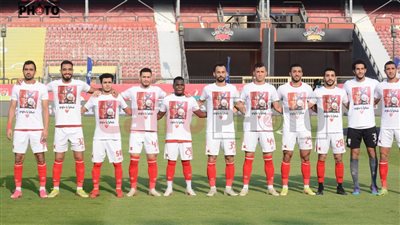 شكرًا يا حاوي.. تيشيرتات خاصة للاعبي الأهلي في اعتزال وليد سليمان 