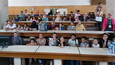 حملة توعية بمخاطر حوادث الطرق في حي العجمي بالإسكندرية 