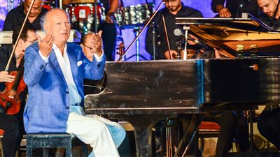 الليلة.. شبكة تليفزيون الحياة تنفرد بالعرض الحصري لحفل الموسيقار عمر خيرت بمهرجان القلعة