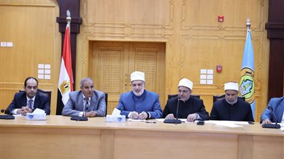 مجلس جامعة الأزهر يهنئ أعضاء مجمع البحوث الإسلامية الجدد