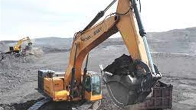 مصرع طفل سقط من حفار يقوده والده في كفر الشيخ 