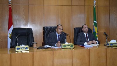 نائب محافظ المنيا يعقد اجتماعًا لمتابعة أعمال لجان ضبط منظومة العمران
