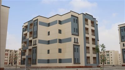 52 عمارة إسكان اجتماعي.. رئيس تنمية العاشر من رمضان يتفقد سكن لكل المصريين | صور