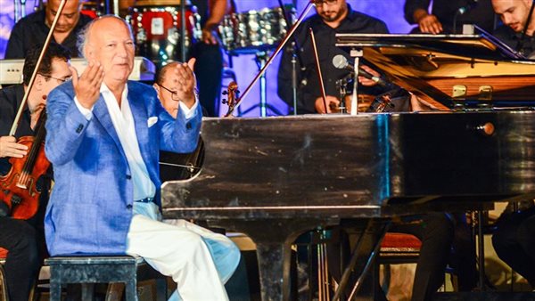 الموسيقار عمر خيرت