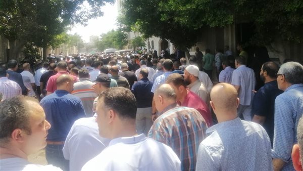 تشييع جثمان الاعلامي