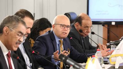 من المحور السياسي في الحوار الوطني.. ماذا تريد القوى الليبرالية واليسارية؟