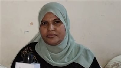  أم لـ3 أبناء صم وبكم:  نفسي بنتي تشتغل وتجهز نفسها ونسدد الديون اللي علينا