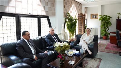 وزيرة البيئة: خطة مواجهة نوبات تلوث الهواء الحادة 2022 تعكس جهود الدولة لمواجهة التغيرات المناخية | صور 