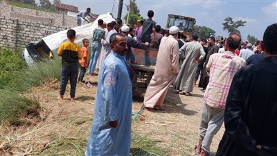 إصابة شابين في حادث تصادم سيارة ملاكي ودراجة نارية بالغربية 