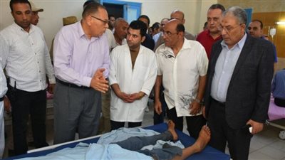 محافظ الشرقية يزور مصابي حادث قطار فاقوس.. ويوجه بصرف تعويضات لأسر الضحايا