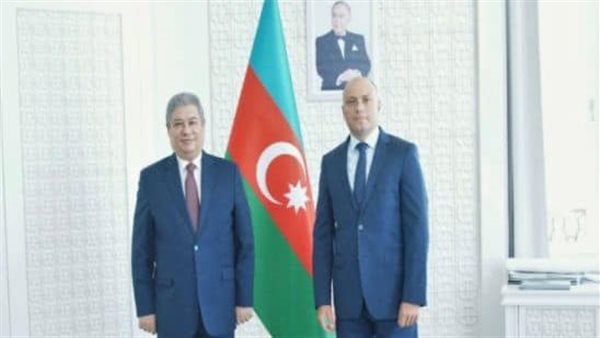 السفير المصري ووزير