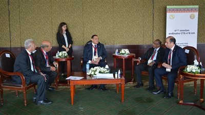 وزير التنمية المحلية يلتقي سفير بعثة الاتحاد الإفريقي بالقاهرة ونائب رئيس اتحاد مجالس ومدن الكاميرون 