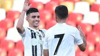بن شرقي يشارك في فوز الجزيرة على دبا بهدفين بالدوري الإماراتي