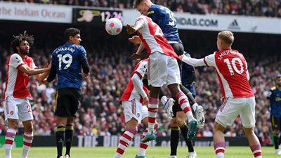 أنتوني أساسيًا.. التشكيل الرسمي لقمة مانشستر يونايتد وأرسنال في الدوري الإنجليزي