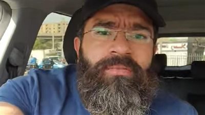 مدرب كمال أجسام يهاجم ضحايا تريند ميدوسا: بتفضحي نفسك عشان اللايكات.. مين هيتجوزك كده؟