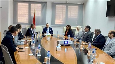وزير السياحة يعقد اجتماعًا مع رئيس هيئة المتحف القومي للحضارة