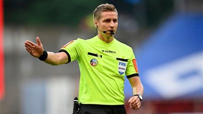 البلجيكي لورنس فيسر حكمًا لمباراة برشلونة وفكتوريا بلزن في دوري أبطال أوروبا