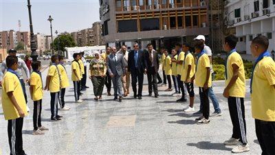 محافظ أسوان يكرم الطلاب الفائزين في مسابقة هيبو وكانجارو للأولمبياد 