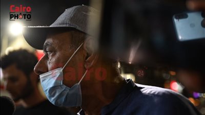 أحمد بدير وأشرف زكي أبرز الحضور في عزاء المخرج علي عبد الخالق | بث مباشر