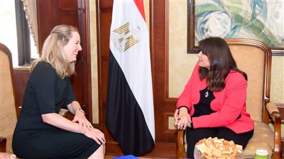 سها الجندي: نحرص على التنسيق مع الهجرة الدولية لتوفير فرص عمل آمنة للشباب