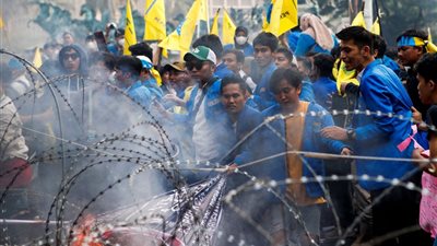 مظاهرات في جميع أنحاء إندونيسيا احتجاجا على رفع أسعار الوقود│ صور