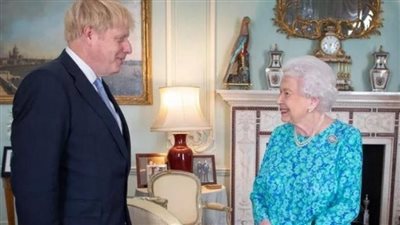 ملكة بريطانيا تقبل استقالة جونسون وتكلف ليز تراس بتشكيل الحكومة الجديدة