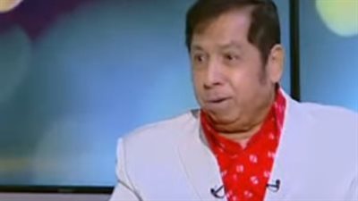 سعاد حسني رموشها صناعية وفاتن حمامة كانت بتكره المكياج.. أبرز تصريحات الماكير محمد عشوب